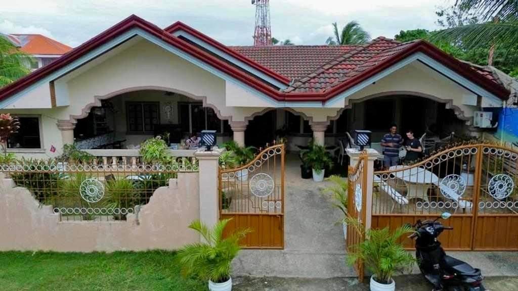Dreamcatcher Hostel Moalboal Exterior foto